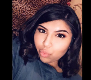 Meet your Posher, Estrella